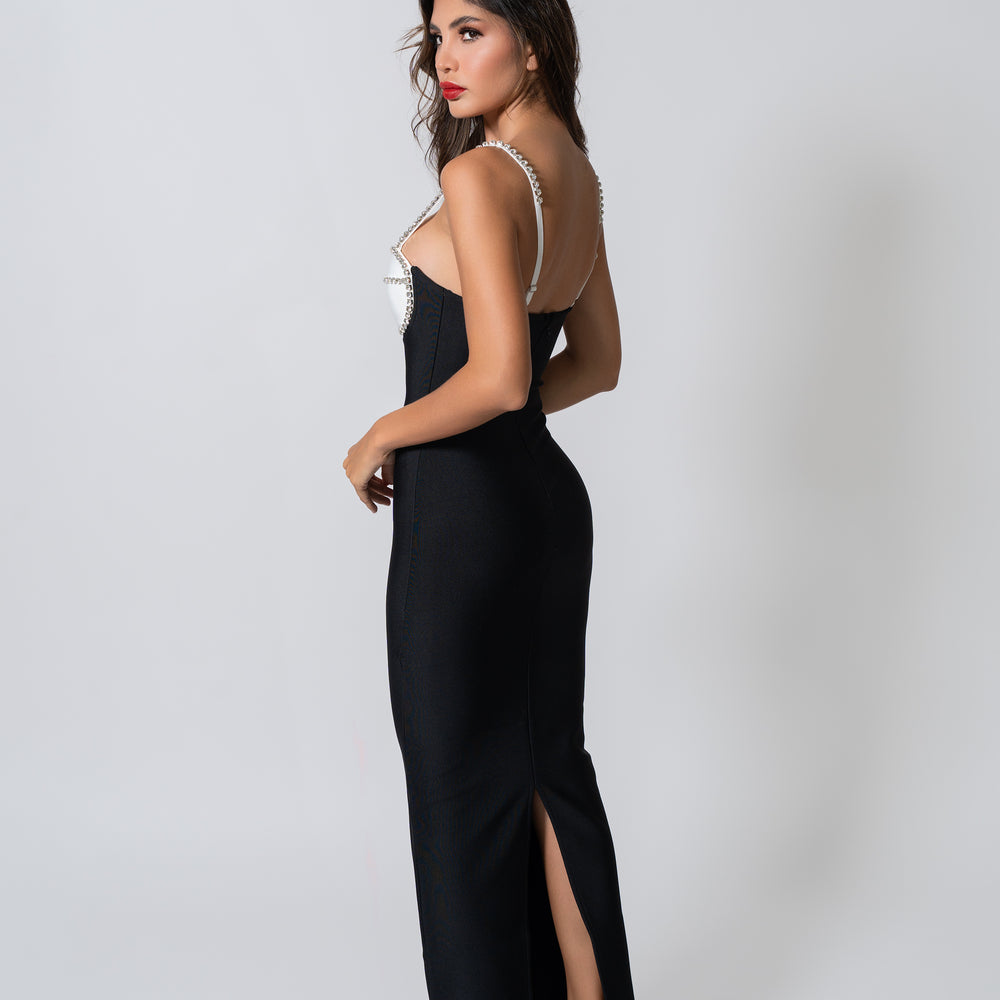 
                      
                        Alice - Maxi Dress
                      
                    